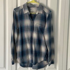 American Eagle Outfitters Women’s Plaid Boyfriend Fit Shirt